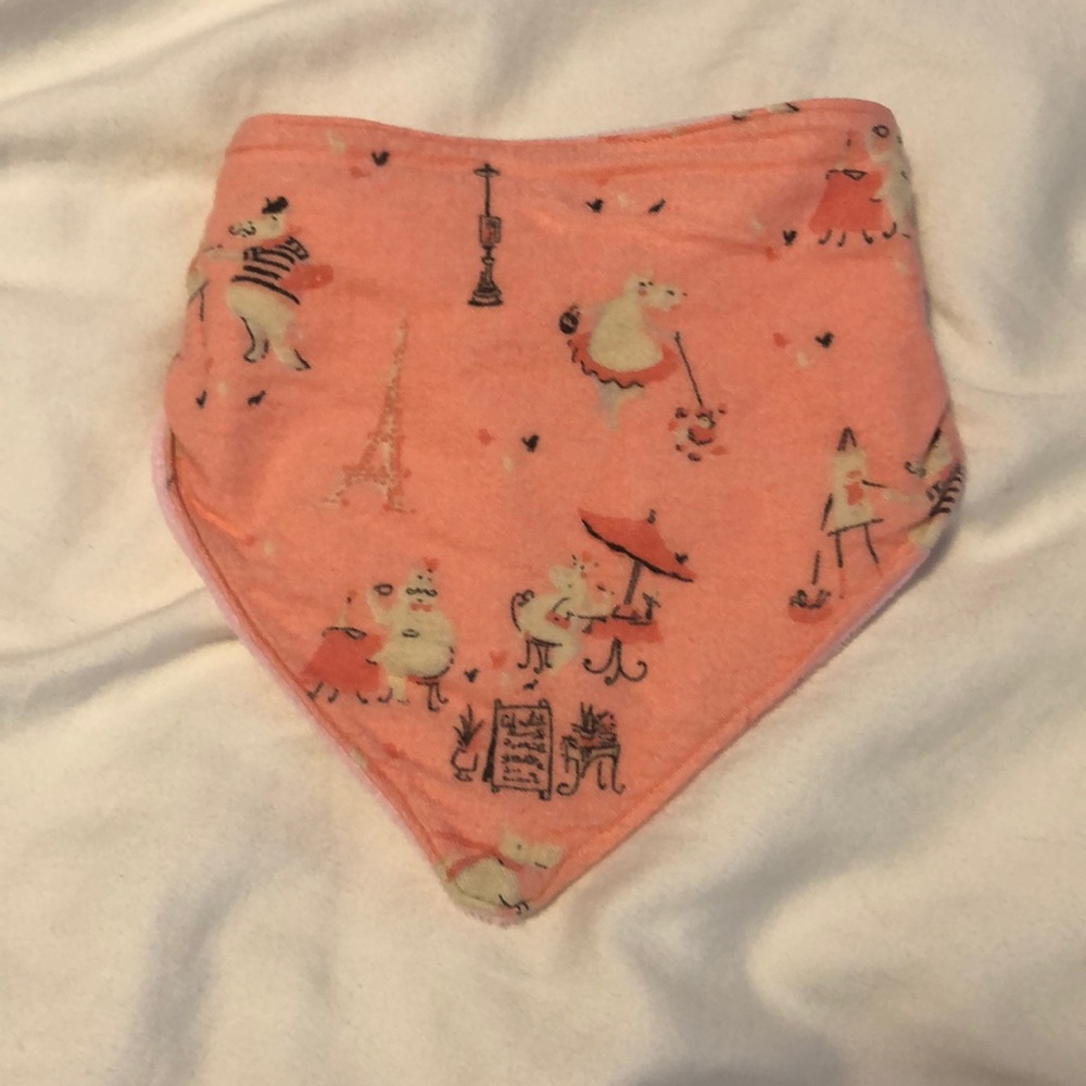 Cute scarf/bib